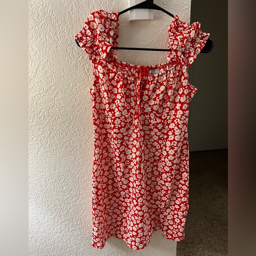 Princess Polly, size 4, like NEW!